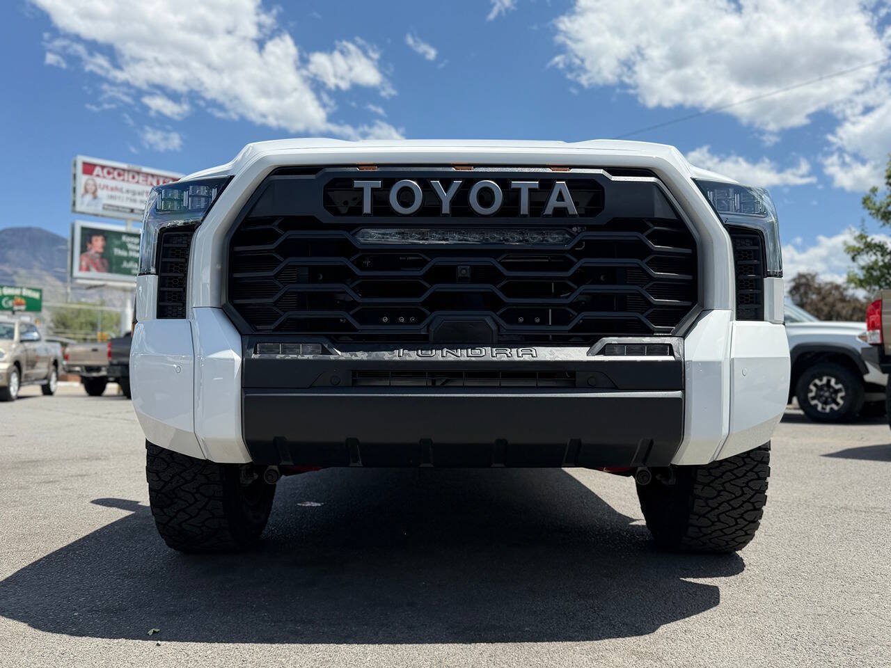 Used 2025 Toyota Tundra TRD Pro w/ Tow Tech Package AWD/4WD image 15