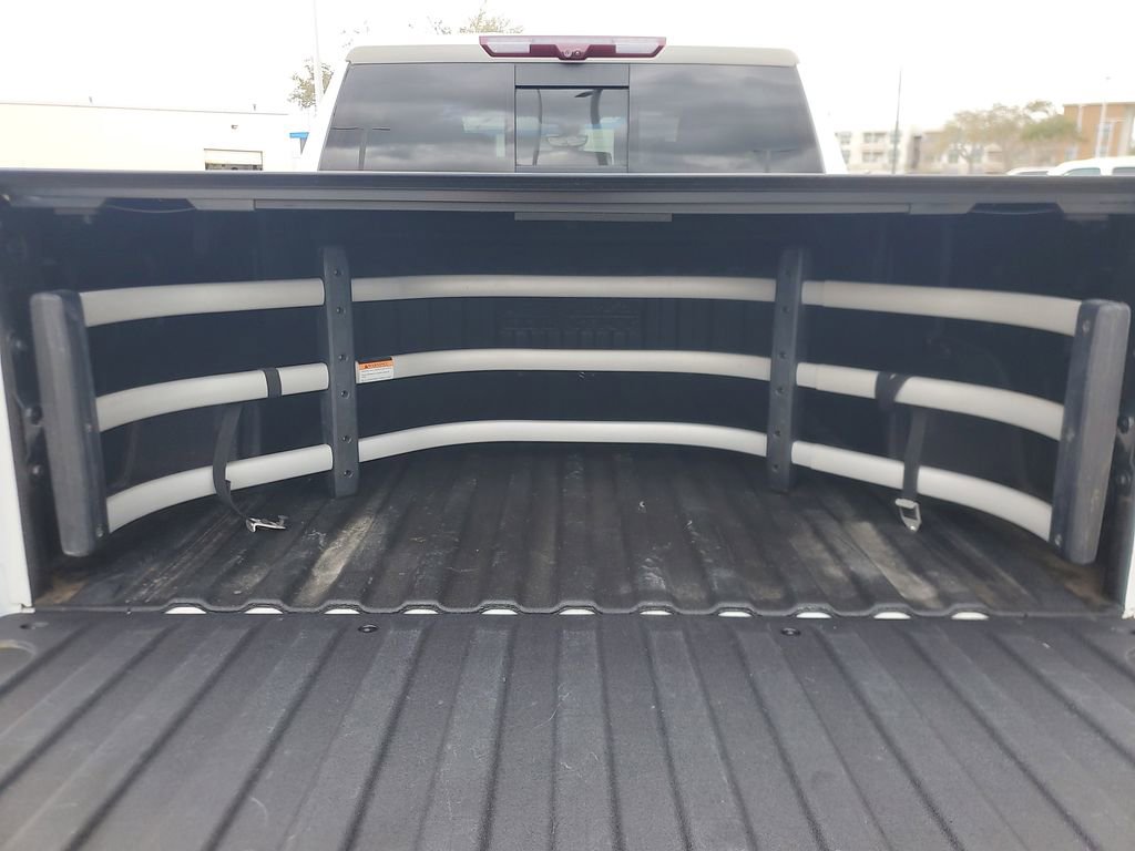 Used 2020 Chevrolet Silverado 1500 High Country w/ Technology Package image 7