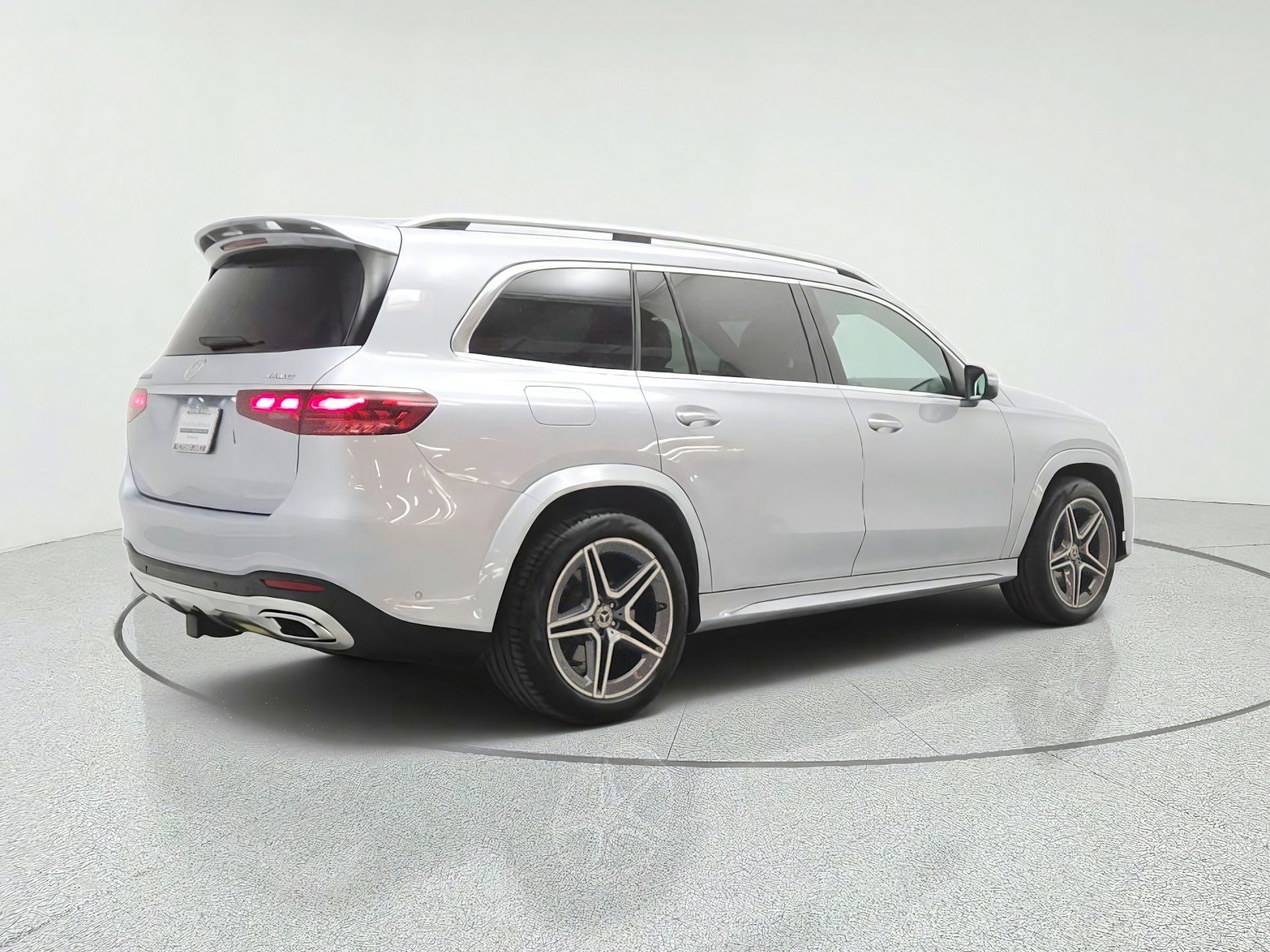 Certified 2025 Mercedes-Benz GLS 450 4MATIC w/ AMG Line Exterior image 5
