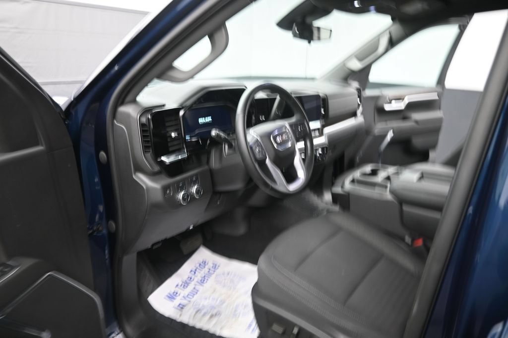 Used 2023 GMC Sierra 1500 SLE AWD/4WD image 15