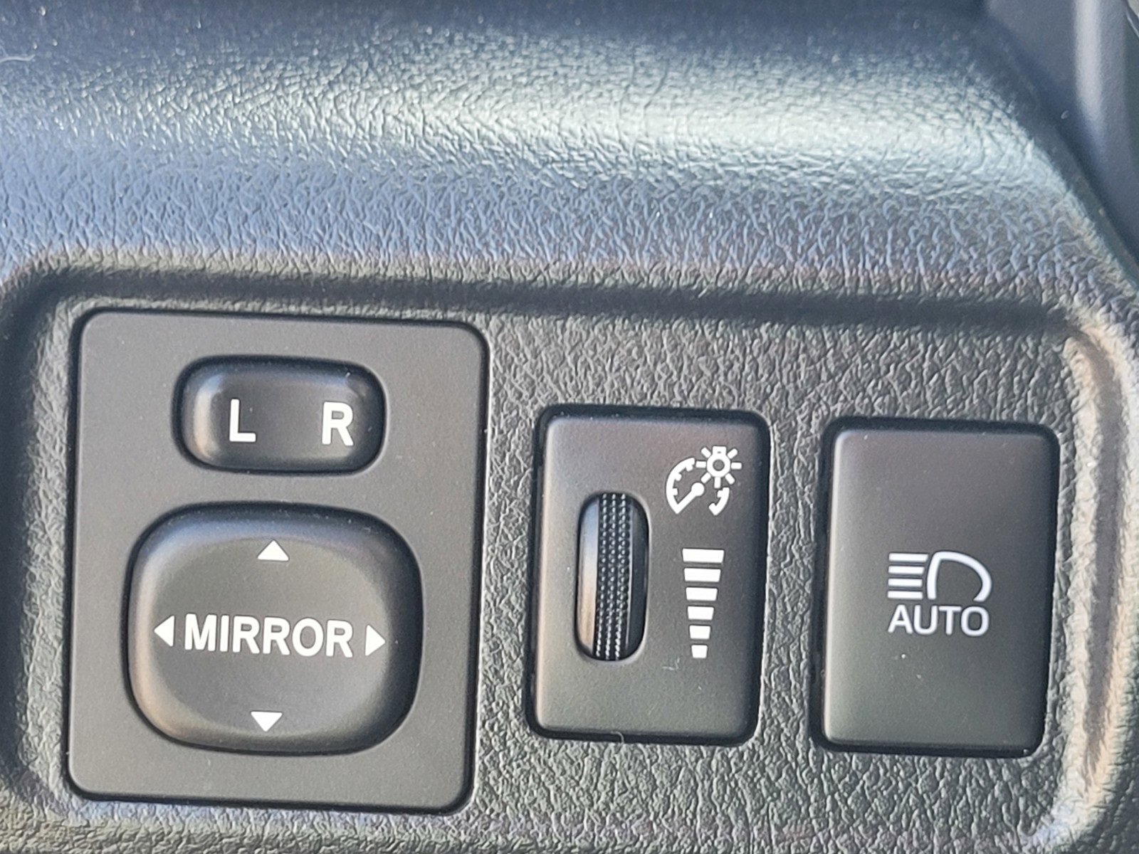 Used 2023 Toyota 4Runner Limited image 30