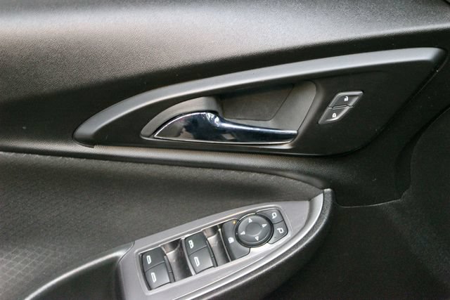 Used 2023 Chevrolet Malibu LT FWD image 16