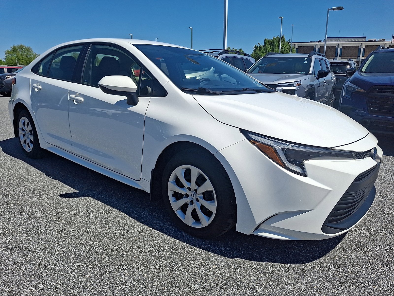 Used 2024 Toyota Corolla LE FWD image 3
