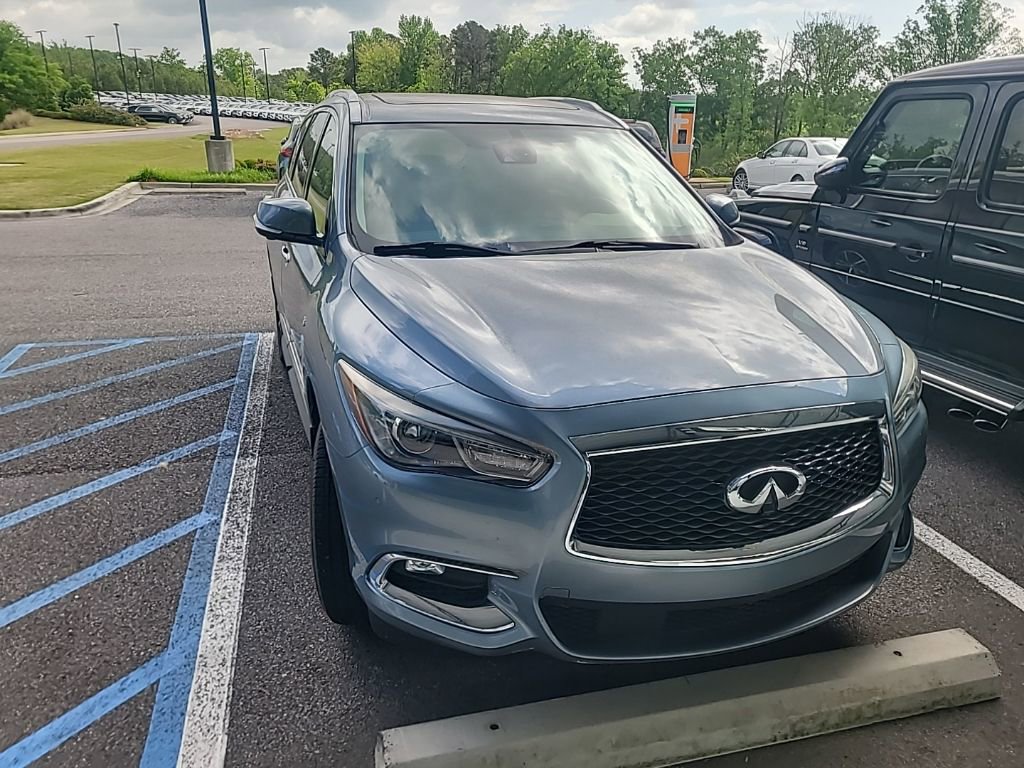 Used 2019 INFINITI QX60 Luxe w/ Essential Package image 1