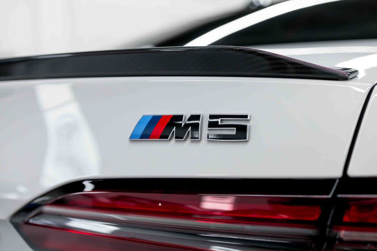 Used 2025 BMW M5 w/ Carbon Package AWD/4WD image 24