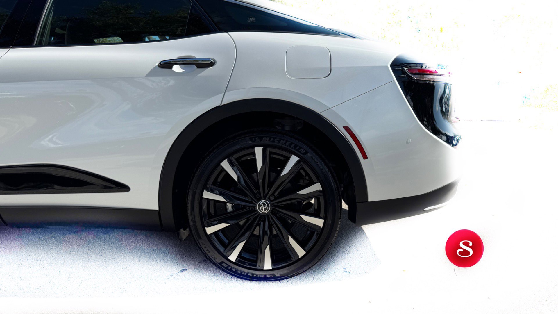 Used 2024 Toyota Crown Platinum image 10