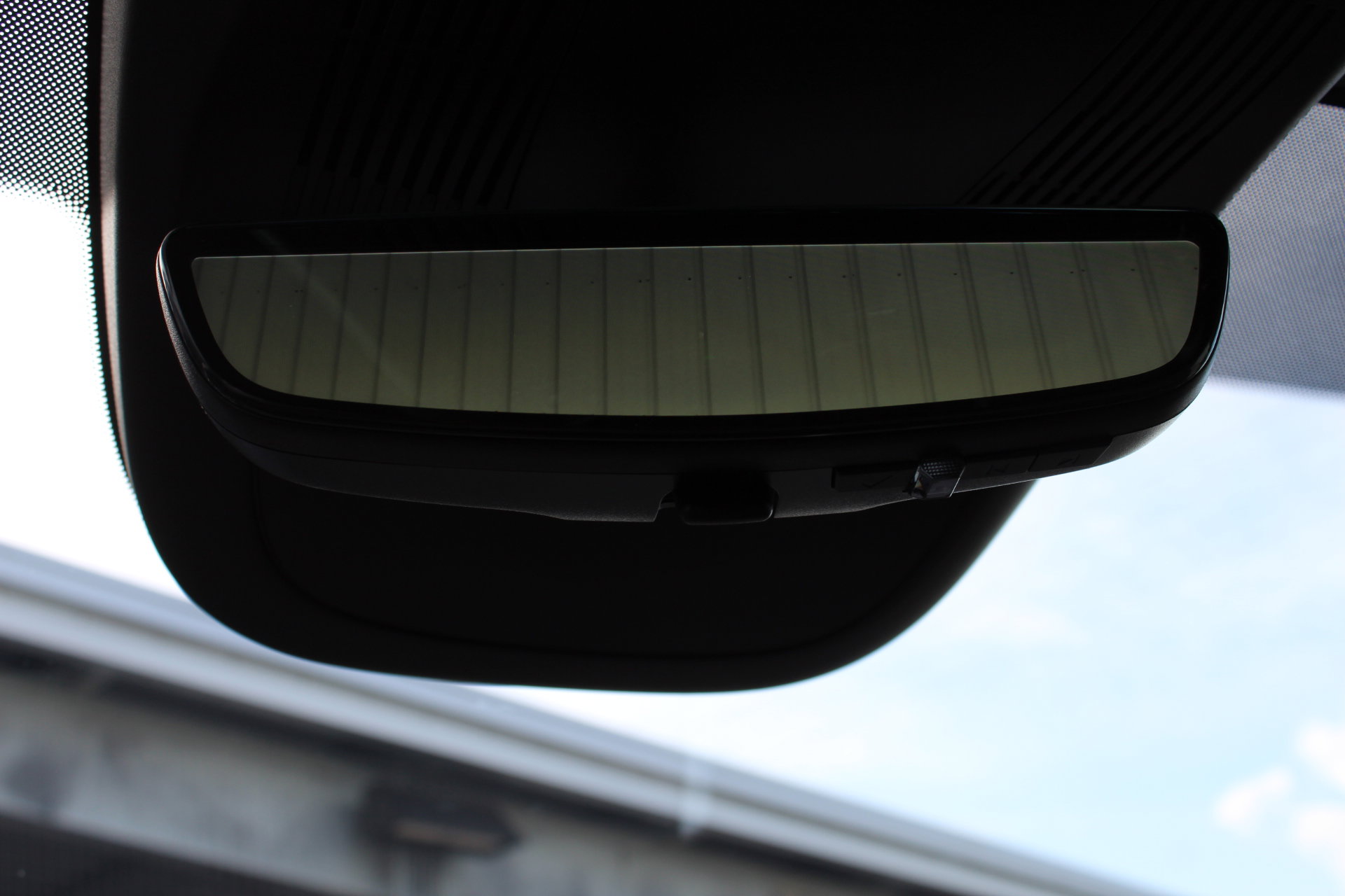 New 2026 Cadillac Vistiq Sport image 9