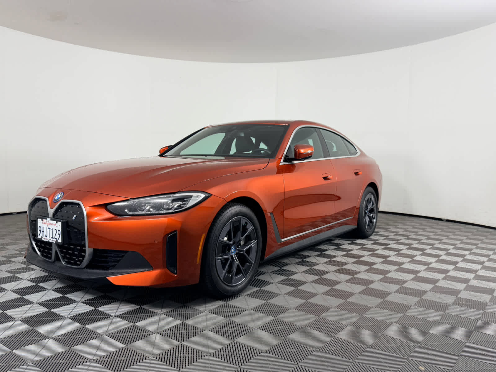Certified 2023 BMW i4 eDrive35 w/ Premium Package RWD image 7