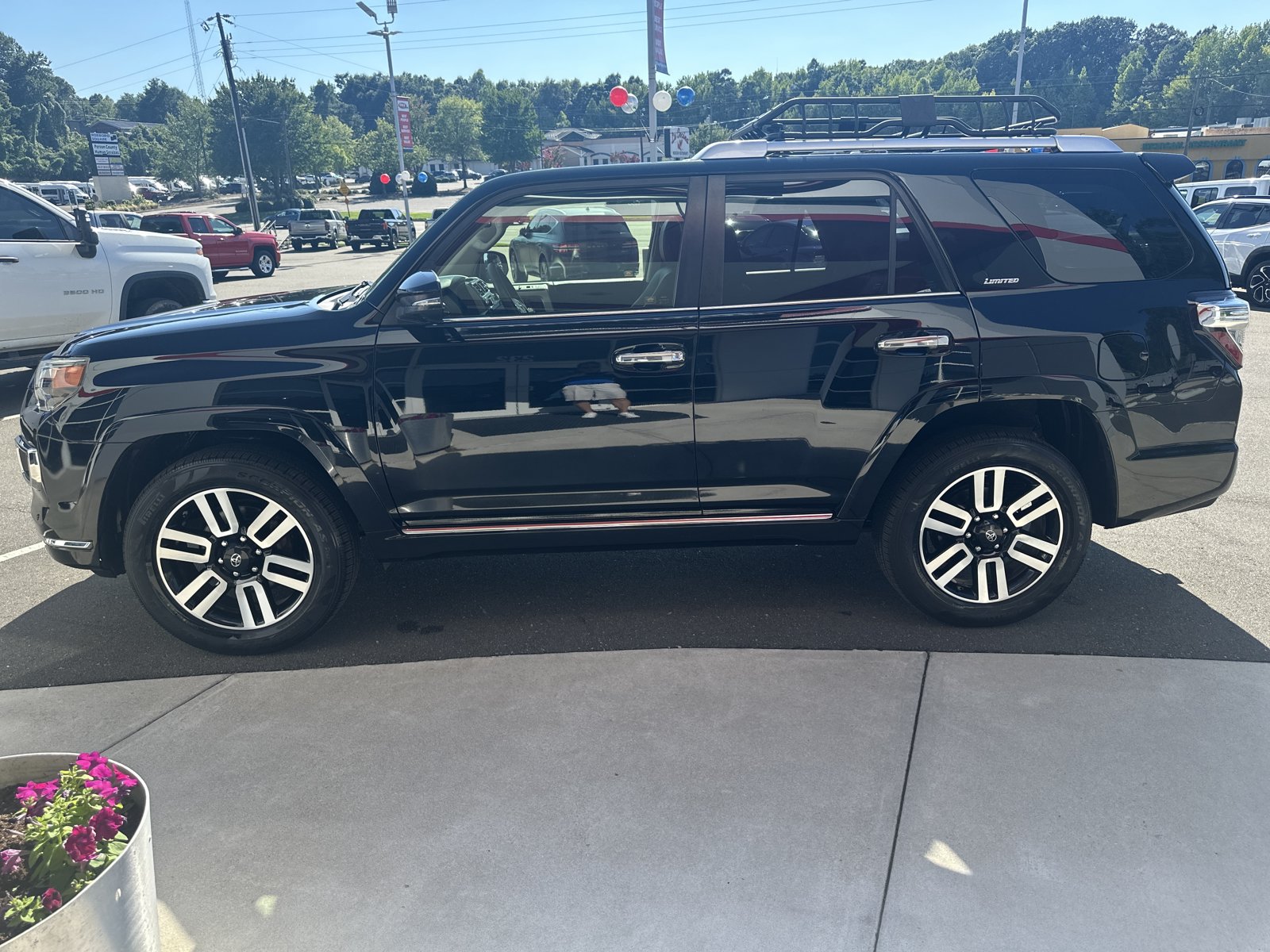 Used 2016 Toyota 4Runner Limited AWD/4WD image 5