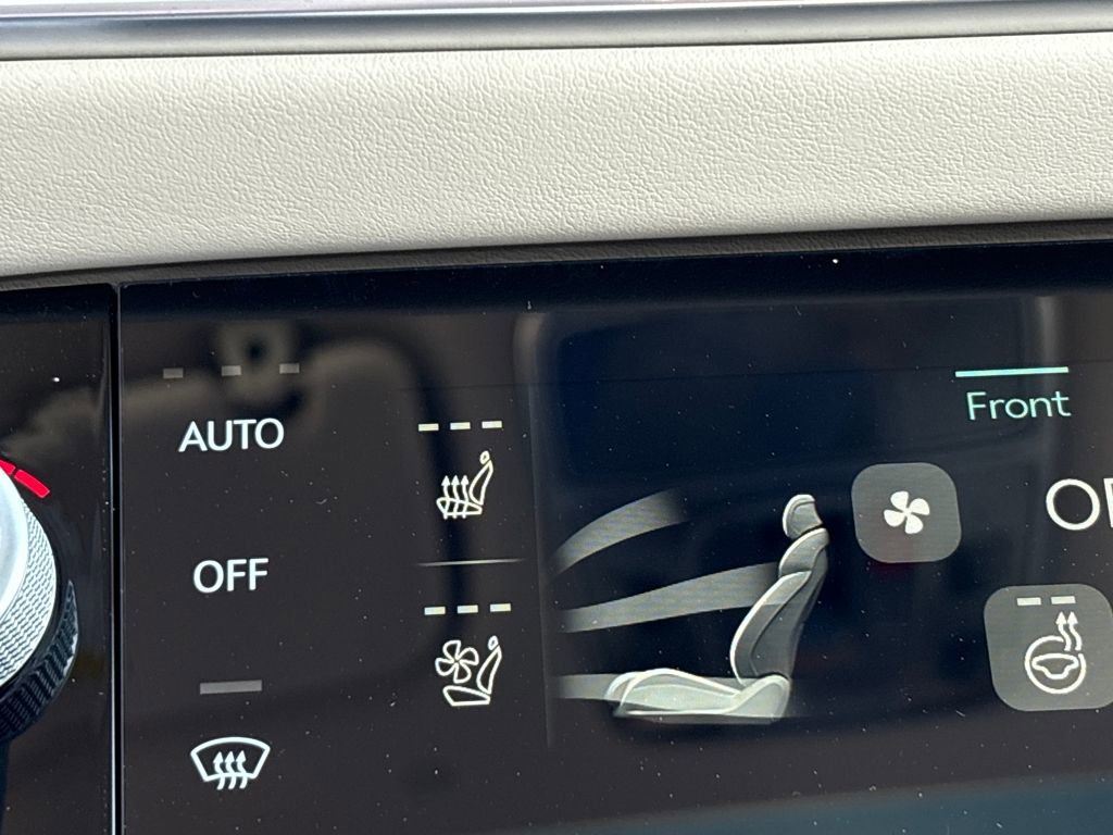 New 2026 Genesis GV70 2.5T Advanced image 18