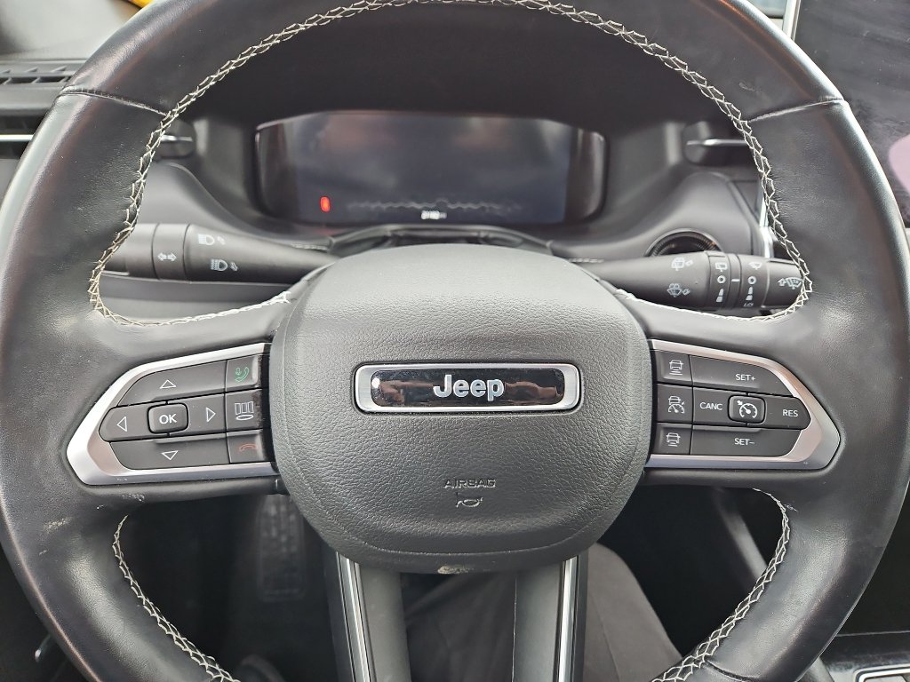 Used 2022 Jeep Compass High Altitude AWD/4WD image 10