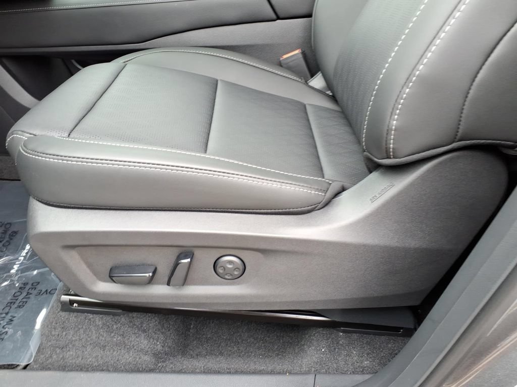 New 2026 Nissan Murano Platinum w/ Cargo Package AWD/4WD image 13
