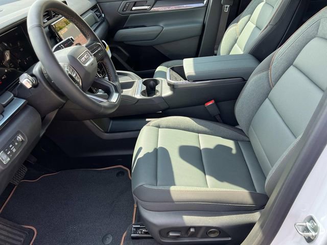 New 2026 GMC Terrain AT4 w/ Convenience Package III AWD/4WD image 17