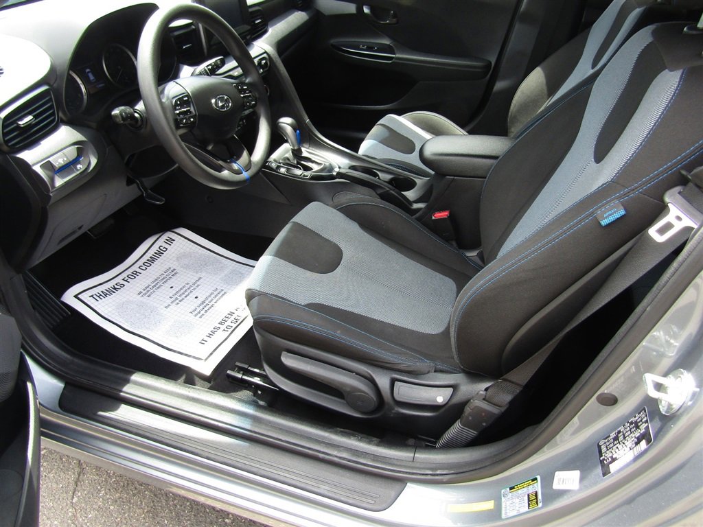 Used 2020 Hyundai Veloster 2.0 FWD image 14
