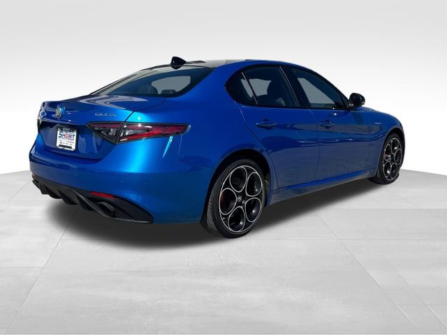 Used 2024 Alfa Romeo Giulia Veloce image 5