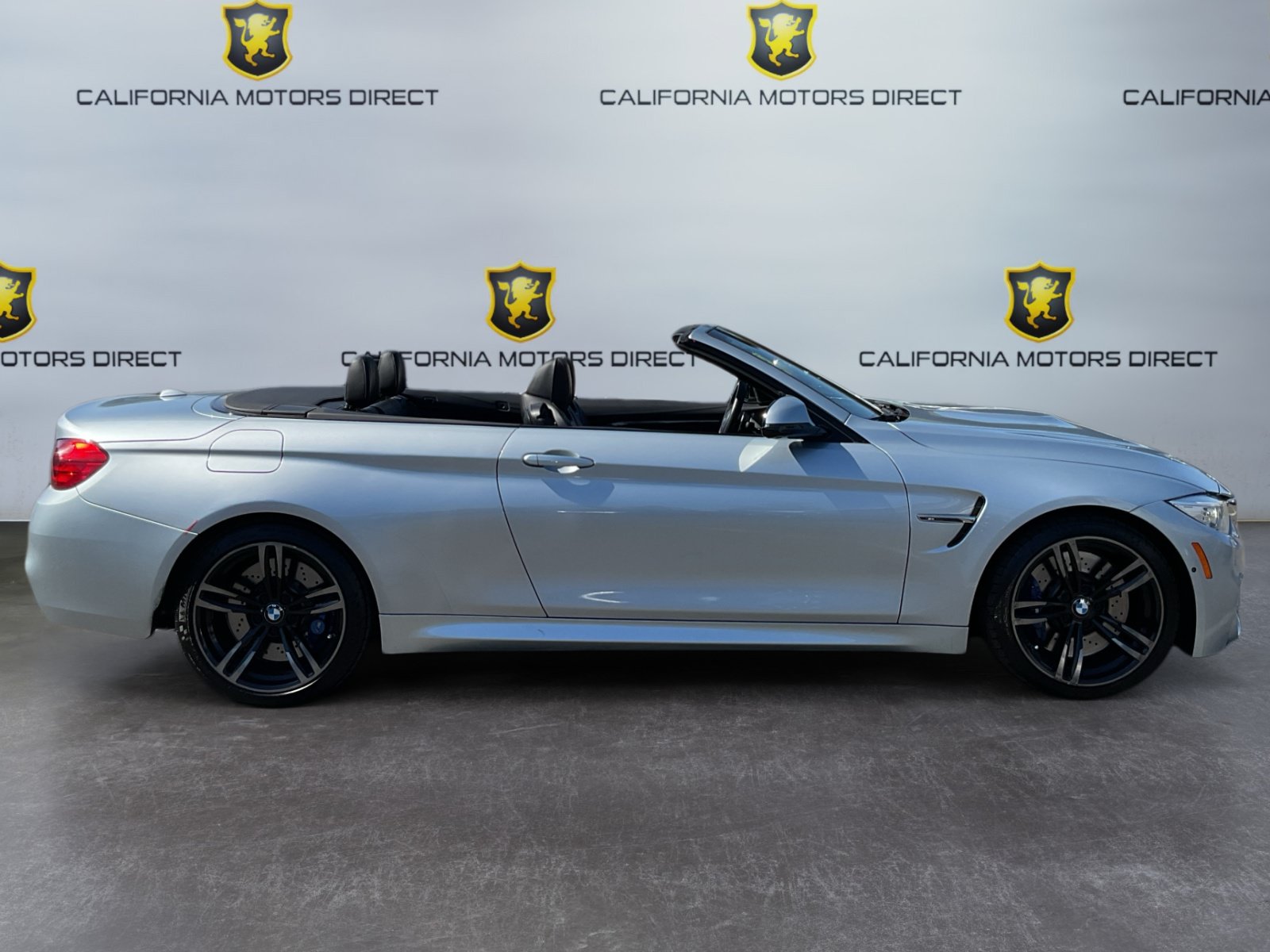 Used 2016 BMW M4 Convertible RWD image 4