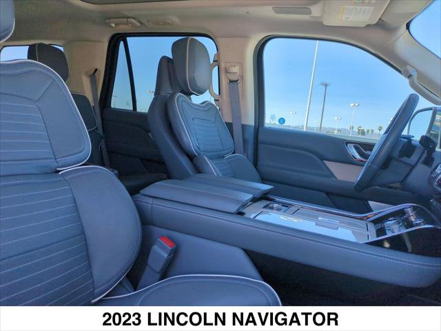 Used 2023 Lincoln Navigator Black Label AWD/4WD image 28