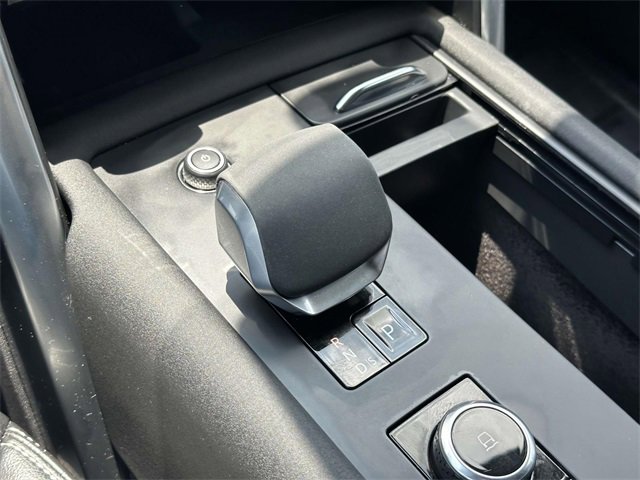 Used 2024 Land Rover Discovery Dynamic SE image 20