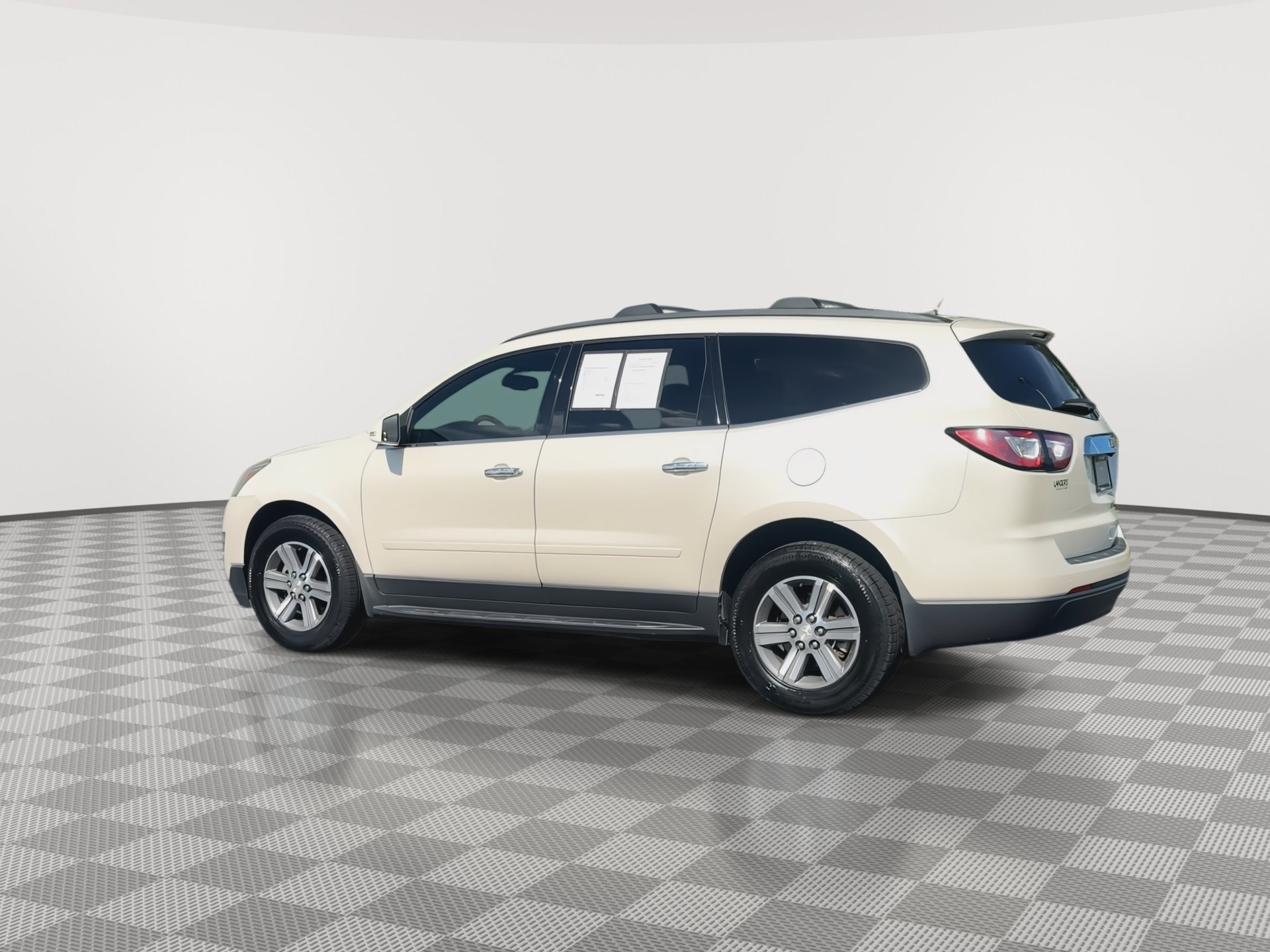 Used 2015 Chevrolet Traverse LT FWD image 6
