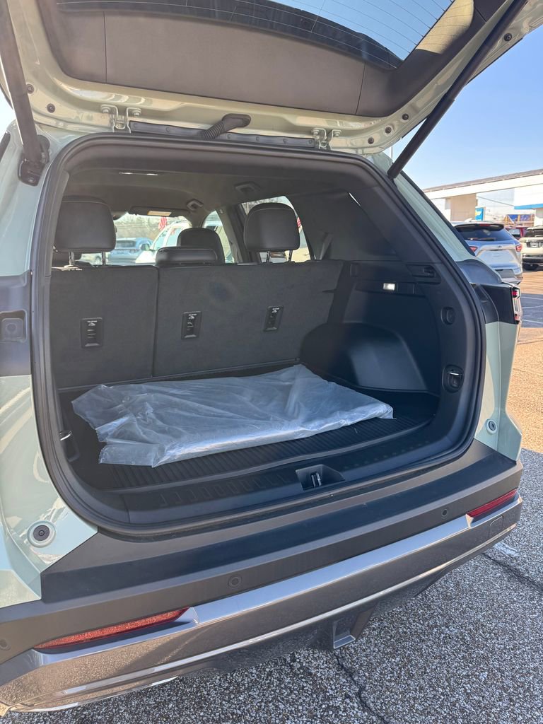 New 2026 Chevrolet Equinox ACTIV w/ Convenience Package III image 32
