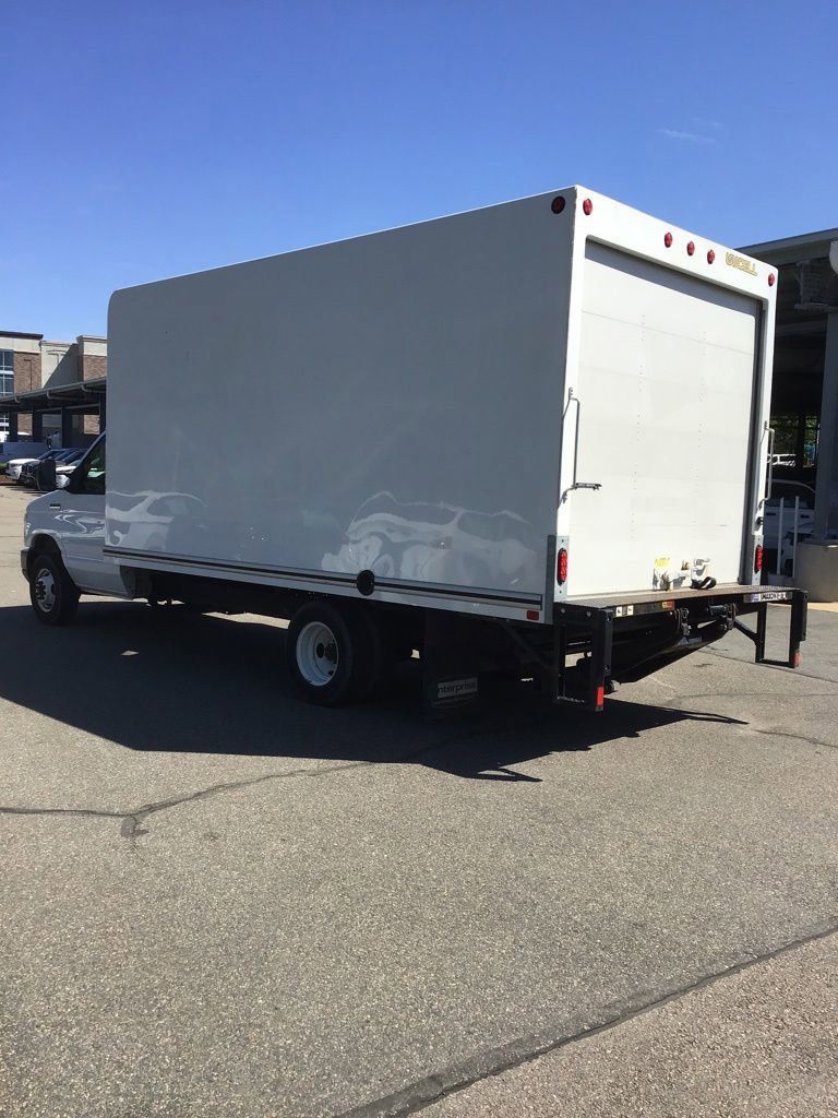 Used 2024 Ford E-350 and Econoline 350 Super Duty w/ Power Windows & Locks Group RWD image 3
