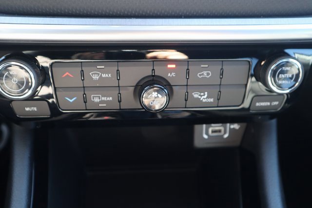 New 2026 Jeep Compass Latitude image 12