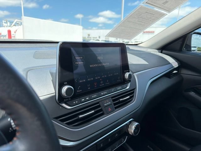 Used 2023 Nissan Altima 2.5 SR AWD/4WD image 17