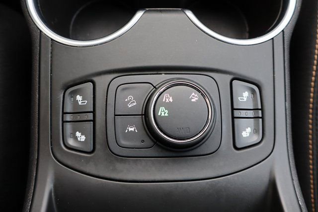 Used 2021 GMC Terrain SLE w/ Driver Convenience Package image 8