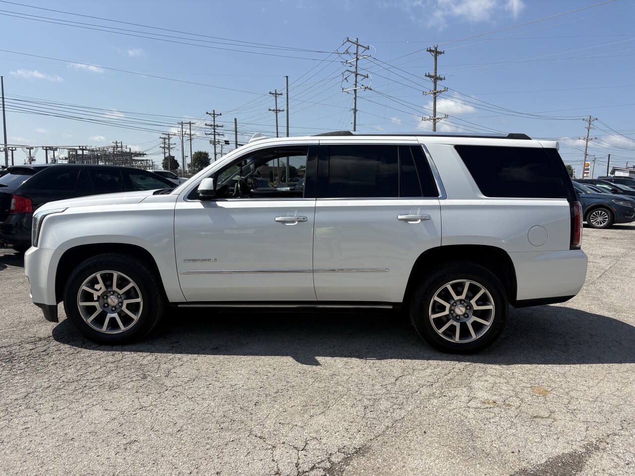 Used 2016 GMC Yukon Denali w/ Open Road Package RWD image 3