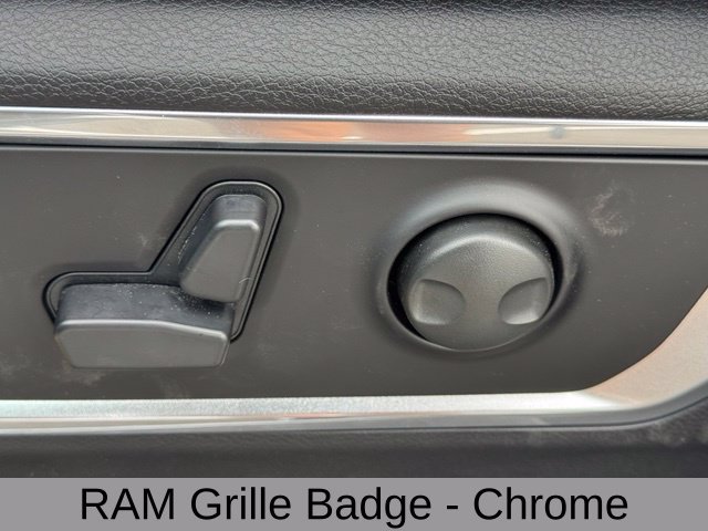 New 2026 RAM 1500 Laramie w/ Sport Appearance Package AWD/4WD image 18