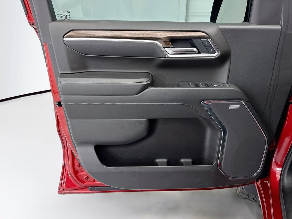 Used 2025 Chevrolet Silverado 1500 LT Trail Boss w/ Convenience Package II AWD/4WD image 23