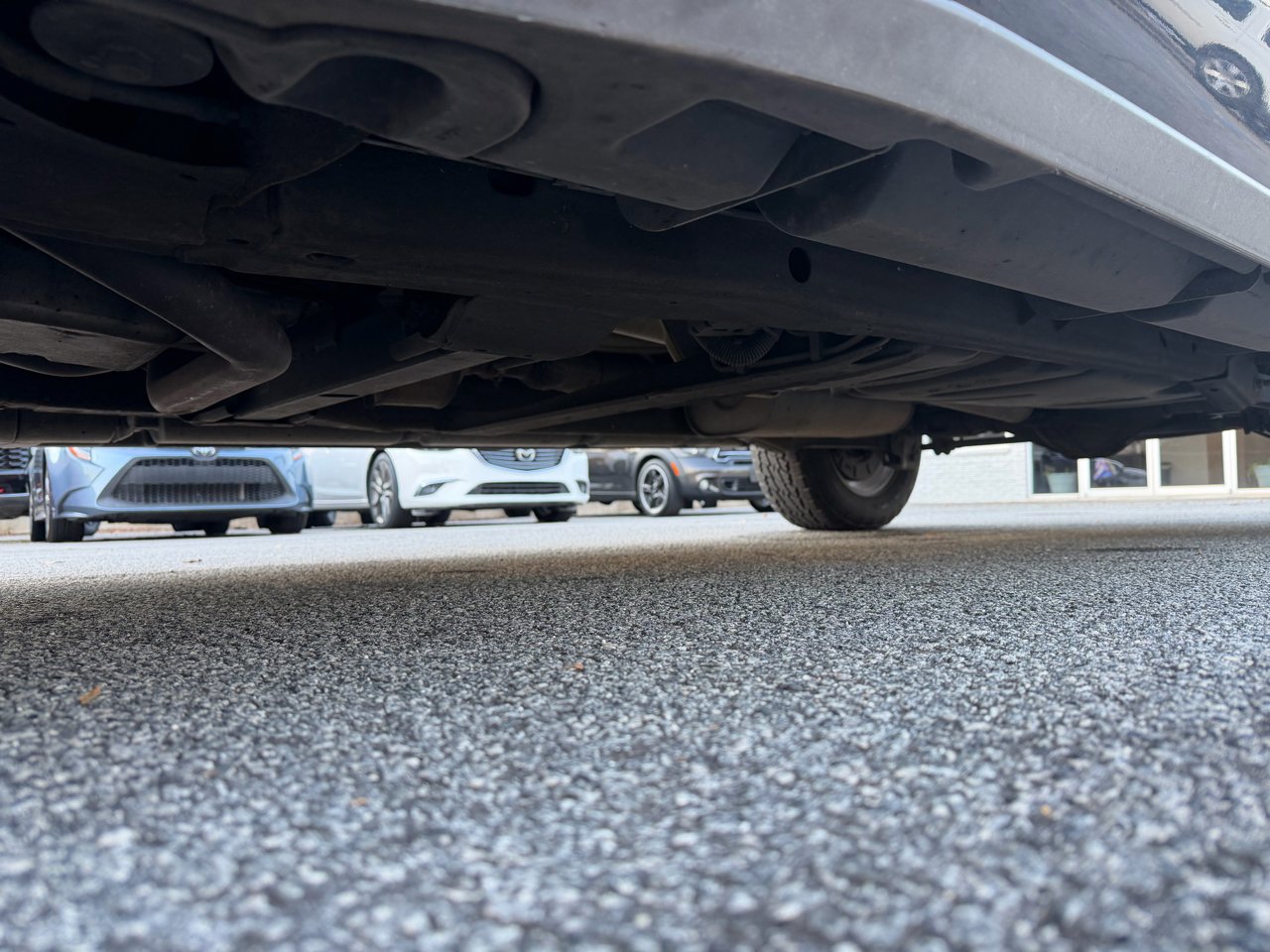 Used 2016 Chevrolet Suburban LT RWD image 16
