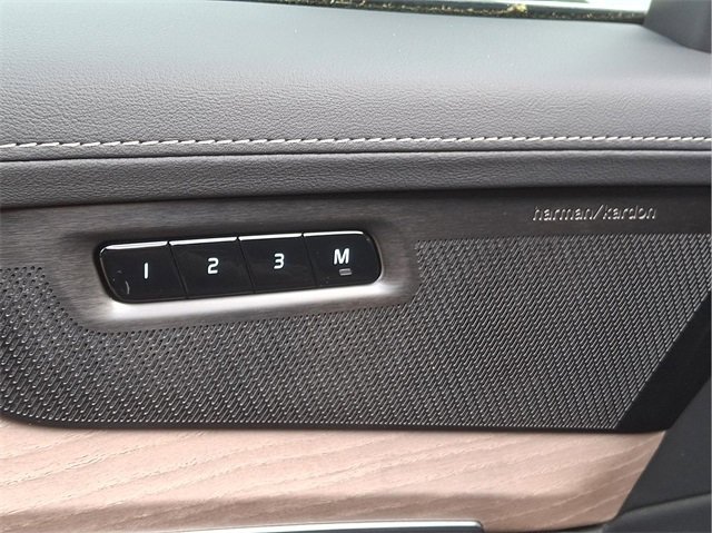 New 2026 Volvo XC90 B6 Plus w/ Protection Package Premier image 9