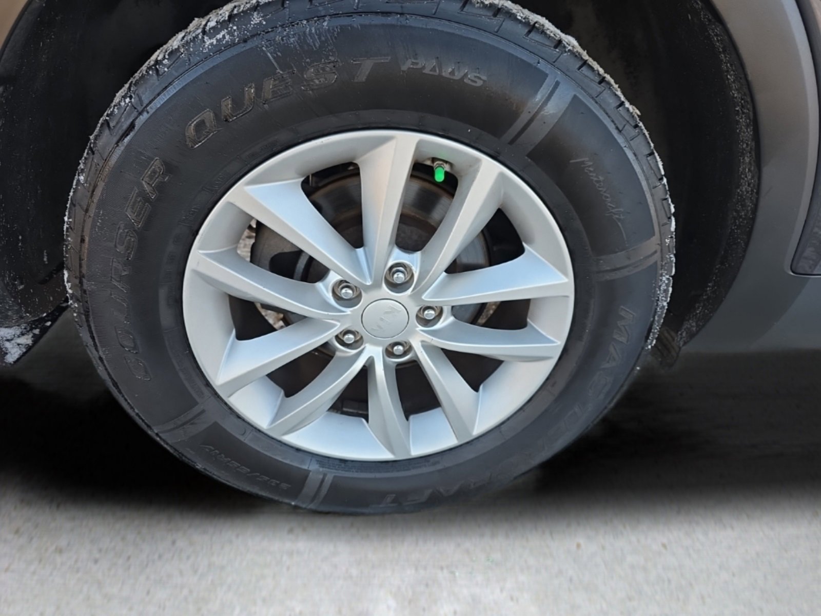 Used 2017 Kia Sorento LX w/ LX Convenience Package image 11