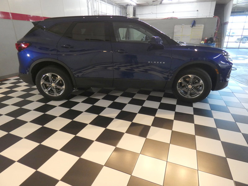 Used 2023 Chevrolet Blazer LT w/ Convenience Package image 4