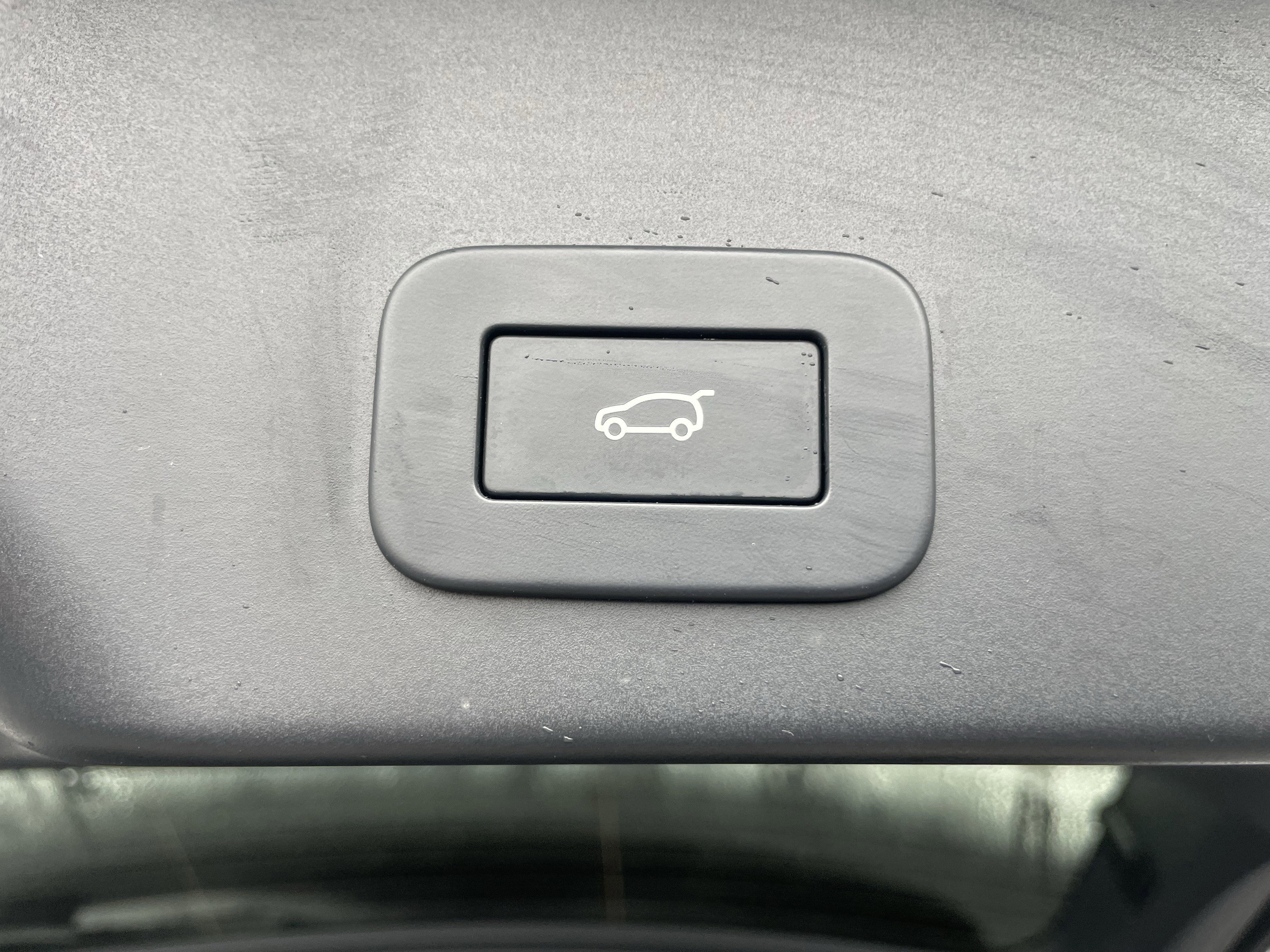 Certified 2024 Land Rover Range Rover Evoque S image 37