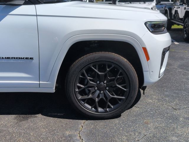 New 2026 Jeep Grand Cherokee Summit w/ Obsidian Package AWD/4WD image 9