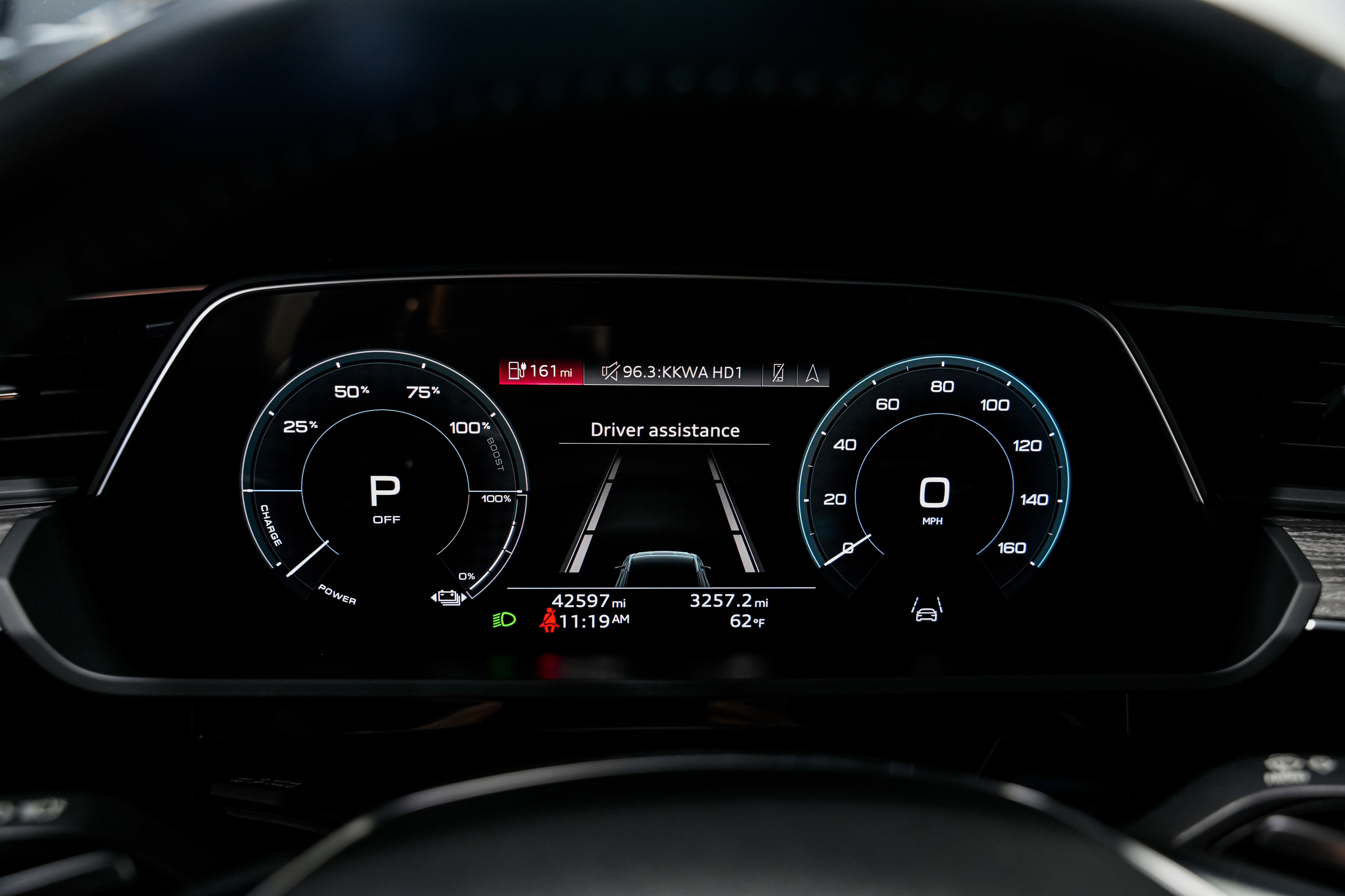 Used 2021 Audi e-tron Premium Plus w/ Premium Plus Package AWD/4WD image 11