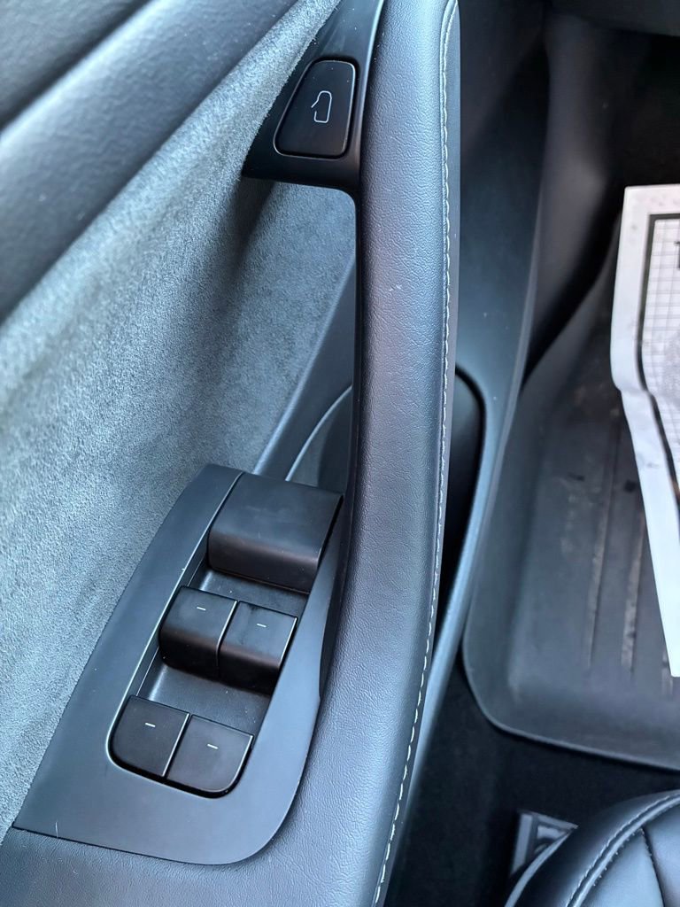 Used 2021 Tesla Model 3 Performance image 24