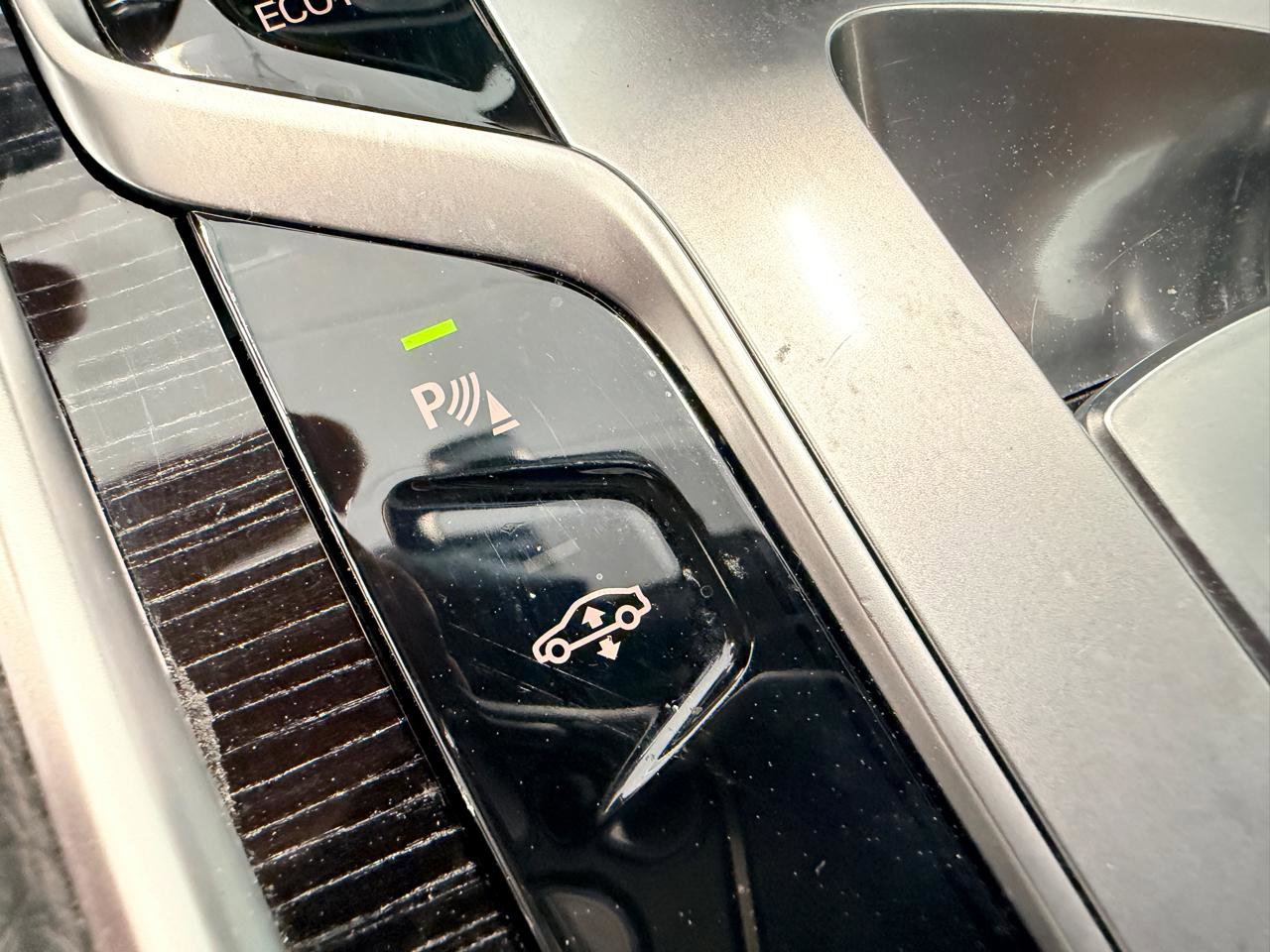 Used 2019 BMW 740i w/ M Sport Package RWD image 45