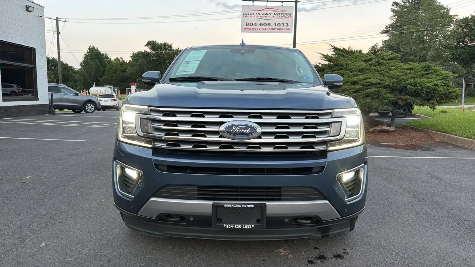 Used 2018 Ford Expedition Limited w/ Equipment Group 301A AWD/4WD image 12