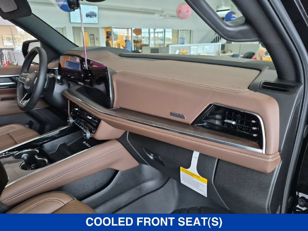 New 2026 Chevrolet Tahoe High Country w/ Sun And Tow Package AWD/4WD image 28