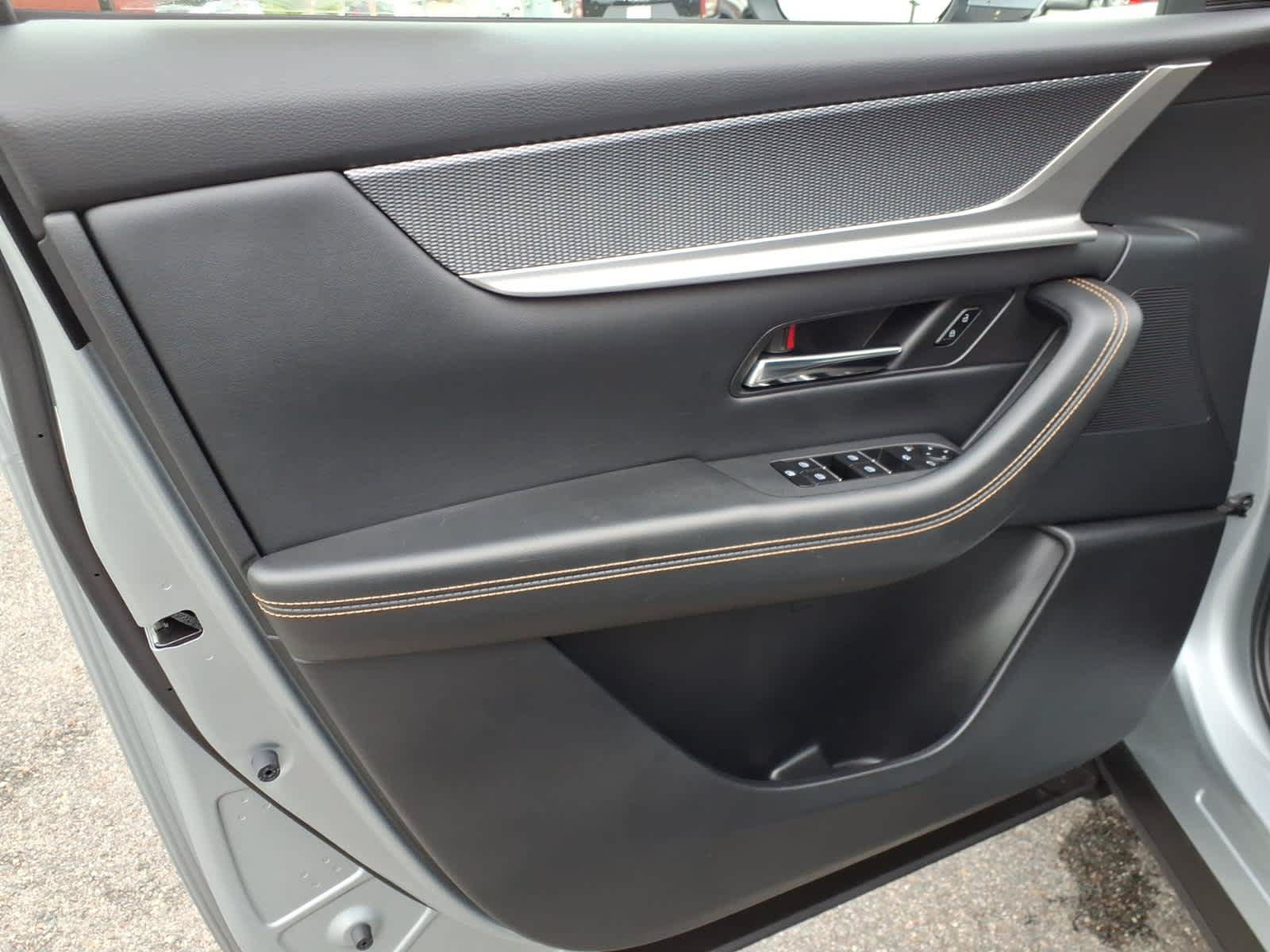 Used 2024 MAZDA CX-90 Plug-In Hybrid w/ Premium Plus AWD/4WD image 9