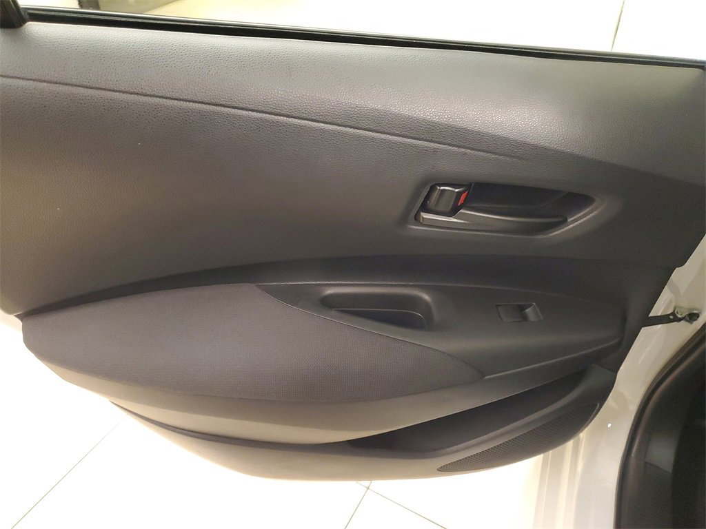 Used 2025 Toyota Corolla LE image 13