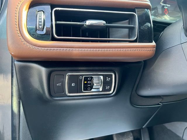 Used 2020 Lincoln Aviator Reserve w/ Equipment Group 201A image 28