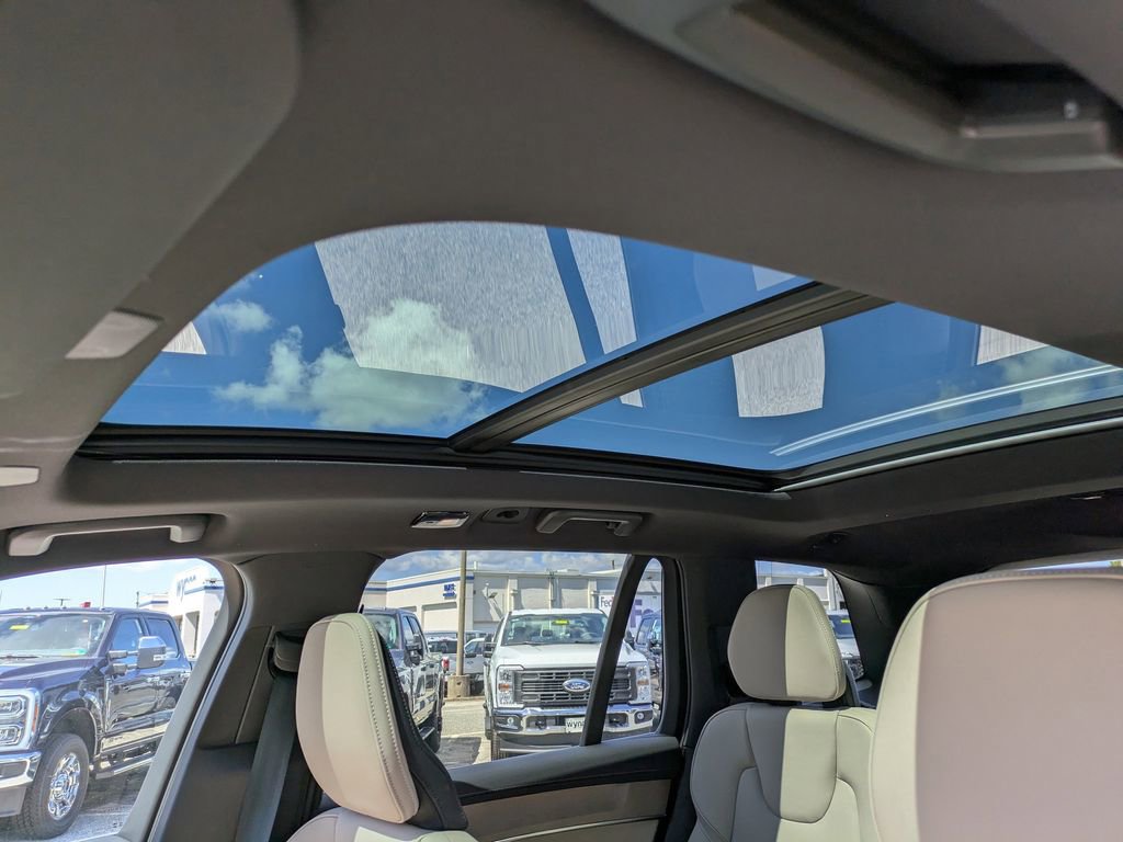 New 2026 Volvo XC90 B6 Core image 20