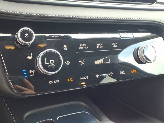Used 2023 INFINITI QX60 Luxe w/ Vision Package AWD/4WD image 14