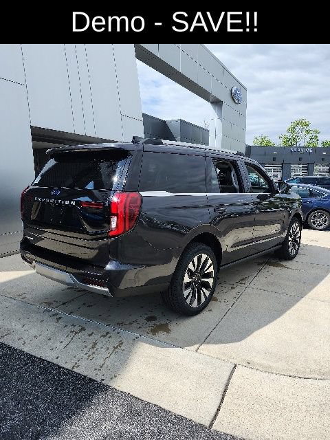 New 2026 Ford Expedition Platinum w/ Driver's Package AWD/4WD image 7