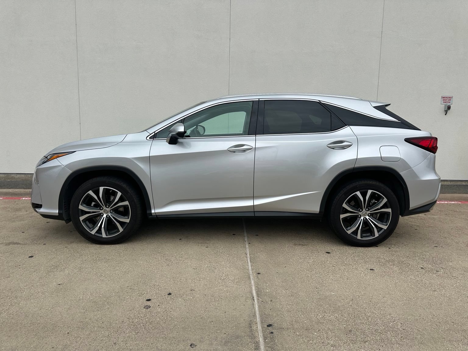 Used 2016 Lexus RX 350 FWD w/ Premium Package image 4