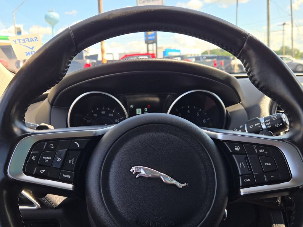 Used 2020 Jaguar F-PACE Prestige AWD/4WD image 37